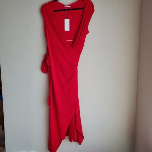 Reformation Sage Wrap Dress in Cherry NEW - Picture 5 of 7
